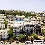 Royal Panacea Hotel 3*