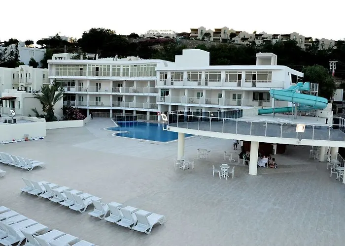 Royal Panacea Hotel 3*