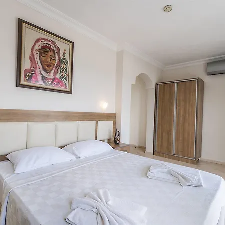 Royal Panacea Otel 3*